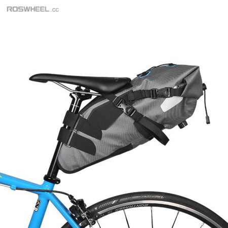 Rosewheel Attack szériás, vízálló, 7 literes kerékpáros nyeregtáska